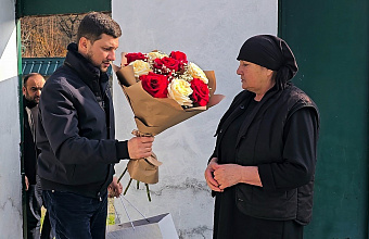 Глава Магарамкентского района поздравил женщин с Днем матери