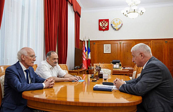 Сергей Меликов встретился с главой ДОСААФ России Денисом Добряковым