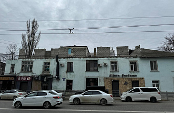 Суд обязал владельца здания в Махачкале снести незаконно построенный третий этаж