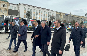 Новые автобусы для пассажирских перевозок доставили в Махачкалу