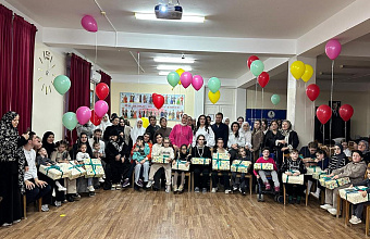 Благотворительная акция для детей с ОВЗ прошла в одном из колледжей Махачкалы