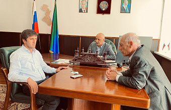 Вопросы социального-экономического развития муниципалитета обсудили в Чародинском районе