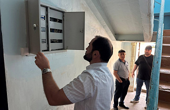 Кизляр досрочно принял четыре многоквартирных дома после капитального ремонта