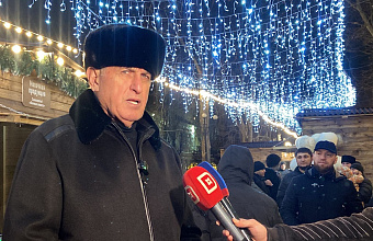 Новогодняя ярмарка открылась в Махачкале