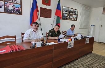 27 призывников из Новолакского района пополнили ряды Вооруженных Сил РФ