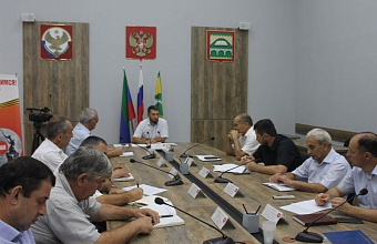 В Сулейман-Стальском районе обсудили ключевые инвестиционные проекты