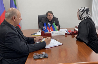 Сайгидпаша Умаханов окажет содействие в решении проблем дагестанцев, обратившихся в ходе приема граждан