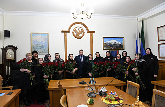 Заур Аскендеров предложил установить в Дагестане памятник Матери