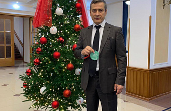 Хаджимурад Малаев исполнил мечты детей в рамках благотворительной акции «Ёлка желаний»