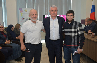 Чемпионов Европы по спортивной борьбе чествовали в Махачкале