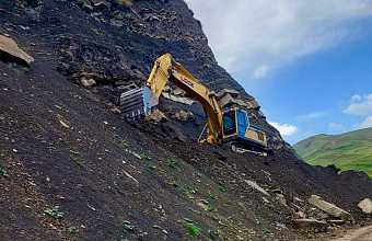 В Гунибском районе ведется ремонт дороги к родовому селу двух Героев Советского Союза