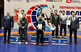 Четыре медали выиграли борцы Дагестана на старте Первенства России