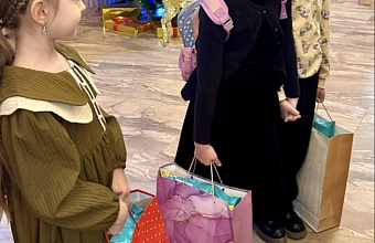 Сайгидпаша Умаханов организовал бесплатный показ мультфильма для детей из Хасавюрта