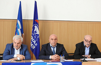 Глава Сергокалинского района Арсен Магомедов избран секретарем политсовета местного отделения партии «Единая Россия»