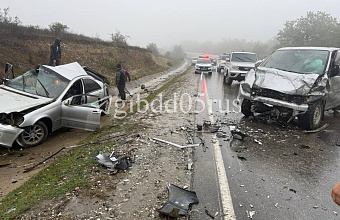 Выезд на встречную полосу привел к гибели юноши и девушки в Дагестане