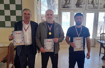 Хасавюртовец Рустам Атаев победил на турнире по шашкам в Махачкале