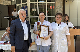 Торжественное награждение ко Дню медицинского работника прошло в Сергокалинском районе