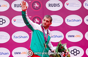 Болгария отказалась от олимпийского чемпиона из Дагестана