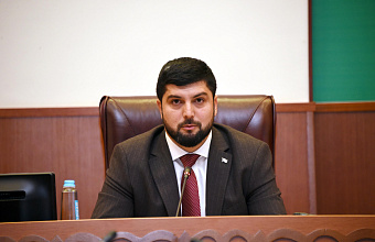 Молодежный парламент избрал председателя и утвердил структуру