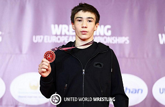 Умар Рабаданов стал чемпионом Европы среди юношей в весовой категории до 45 кг