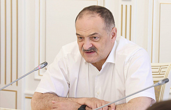 Глава Дагестана поручил навести порядок в системе выдачи справок для получения водительских прав