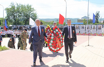 В Сулейман-Стальском районе торжественно отметили 80-ю годовщину Великой Победы