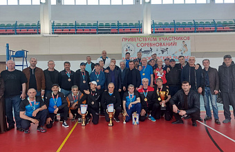 Мужская волейбольная команда Кизилюртовского района – победители открытого турнира