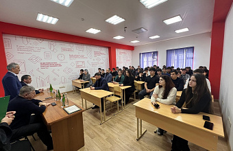 Нурбаганд Нурбагандов посетил Региональный нефтегазовый колледж в Махачкале