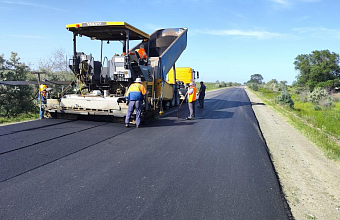 В Дагестане ремонтируют трассу, соединяющую ряд населенных пунктов Кизлярского района