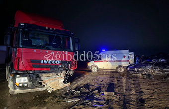 Один человек погиб в ДТП с грузовиком в Дагестане