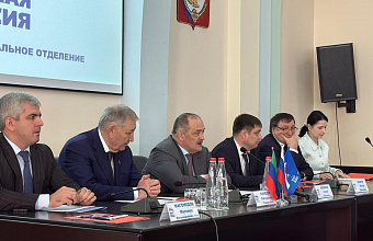 В Махачкале прошло заседание Регионального политического совета партии «Единая Россия»