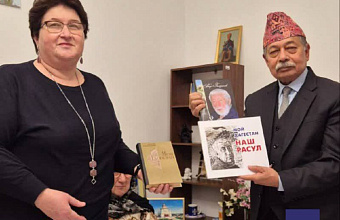 Книгу дагестанского поэта Расула Гамзатова переведут на непальский язык