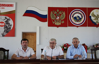 Расширенное совещание с участием глав сёл прошло в Ахвахском районе