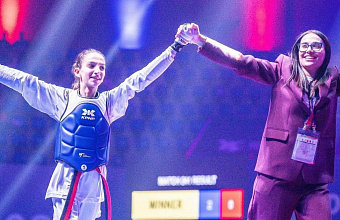 Глава Каякентского района поздравил первую чемпионку мира по тхэквондо из Дагестана