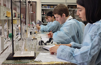 Более 100 дагестанских школьников приняли участие в Региональном этапе Всероссийской олимпиады по химии