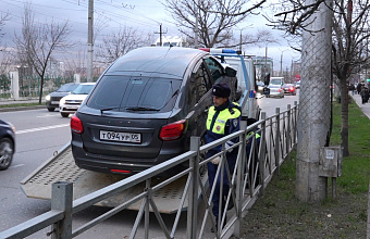 В Махачкале усилили контроль за парковкой в местах остановок общественного транспорта