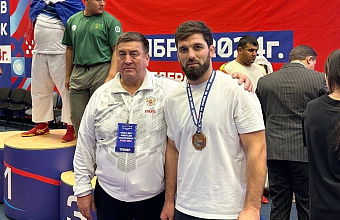 Дагестанец выиграл медаль на Чемпионате мира по борьбе на поясах