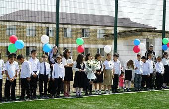В День знаний в селе Каранайаул Каякентского района открыли мини-футбольное поле