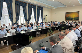 Конференция с участием Председателя комитета Госдумы по науке и высшему образованию Сергея Кабышева прошла в Махачкале