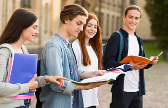 Минтруд Дагестана: «У многодетных семей есть возможность получить компенсацию от стоимости обучения детей на платной основе»