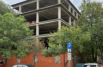 Суд постановил снести опасный пятиэтажный каркас в центре Махачкалы