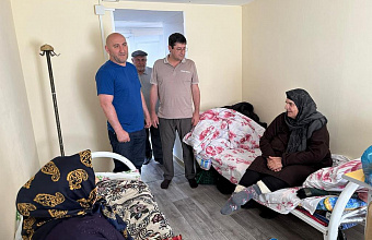 Глава Тляратинского района посетил участковую больницу в селе Мутрутль