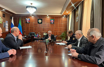 Вопросы противодействия коррупции обсудили в Казбековском районе