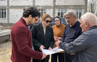 Депутаты Ленинского района Махачкалы проинспектировали строительство школы в поселке Новый Хушет