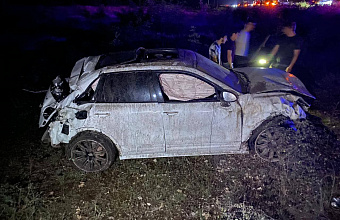 В Дагестане иномарка вылетела в кювет: погибли два человека