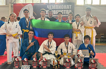 Дагестанские кудоисты завоевали 11 медалей на соревнованиях в Ставропольском крае