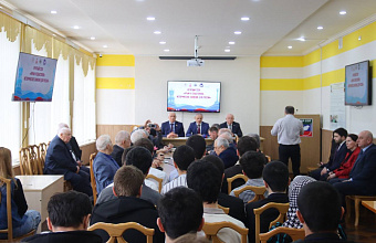 Круглый стол на тему «Крым и Севастополь: историческое значение для России» прошел в Махачкале