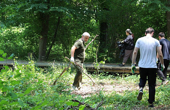 Депутат НС РД Осман Булатов организовал экологический десант в национальный парк «Самурский»