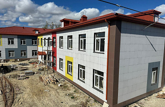 В Левашинском районе в строящемся детсаду практически выполнены работы по облицовке фасада
