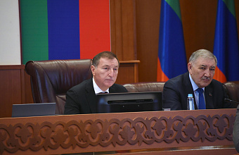 В Народном Собрании Дагестана обсудили итоги работы Счетной палаты и проблемы защиты прав граждан